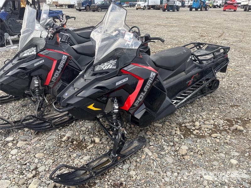 Polaris 800 Titan XC 155 ES Snowmobile (Inoperable) Snowmobiles
