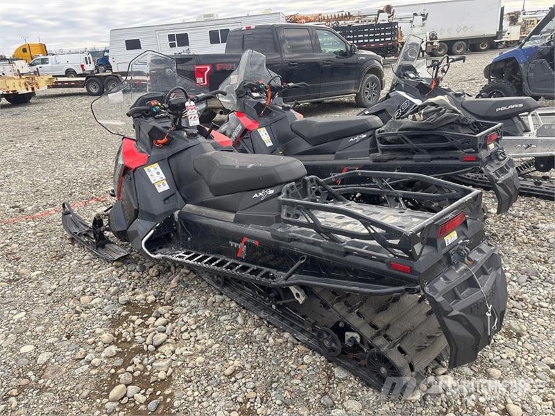 Polaris 800 Titan XC 155 ES Snowmobile (Inoperable) Snowmobiles