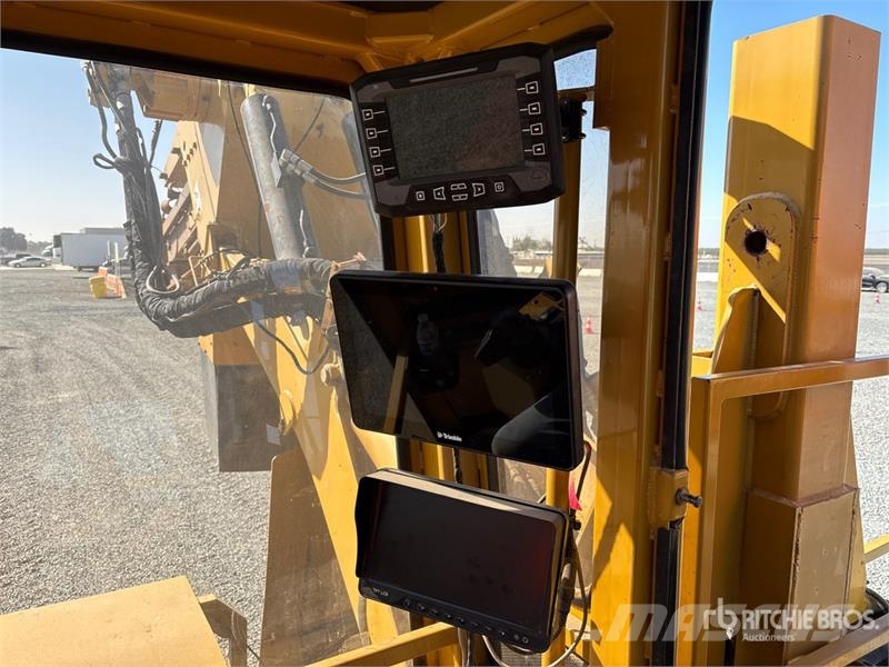 Port Industries Hydramaxx 2520 4x4 Trencher Koparki łańcuchowe
