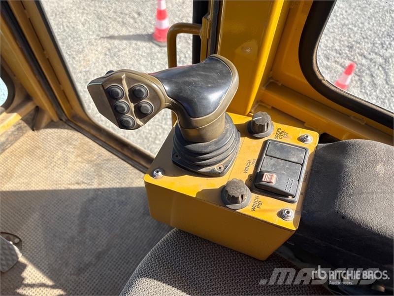 Port Industries Hydramaxx 2520 4x4 Trencher Koparki łańcuchowe