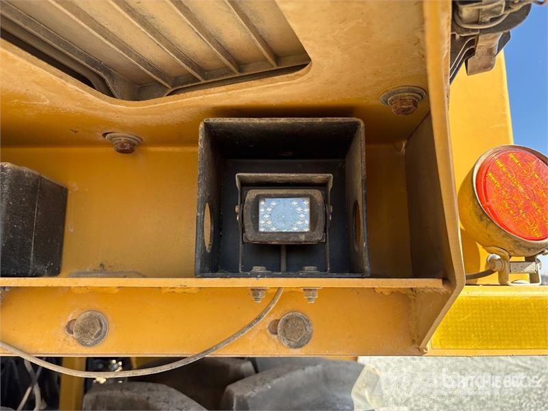 Port Industries Hydramaxx 2520 4x4 Trencher Koparki łańcuchowe
