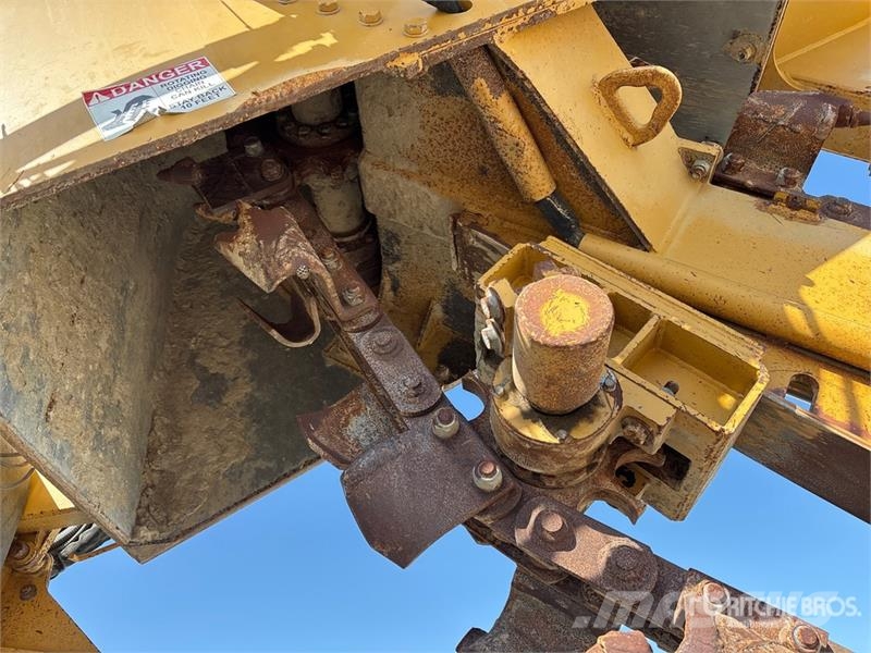 Port Industries Hydramaxx 2520 4x4 Trencher Koparki łańcuchowe