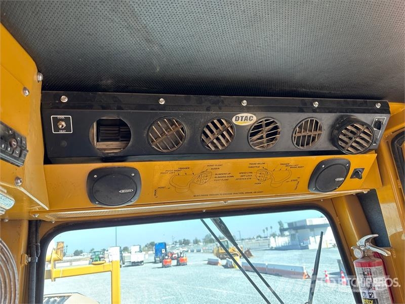 Port Industries Hydramaxx 2520 4x4 Trencher Koparki łańcuchowe