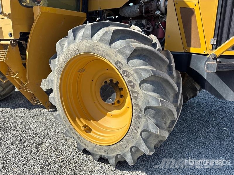 Port Industries Hydramaxx 2520 4x4 Trencher Koparki łańcuchowe
