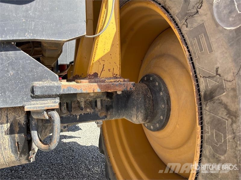Port Industries Hydramaxx 2520 4x4 Trencher Koparki łańcuchowe
