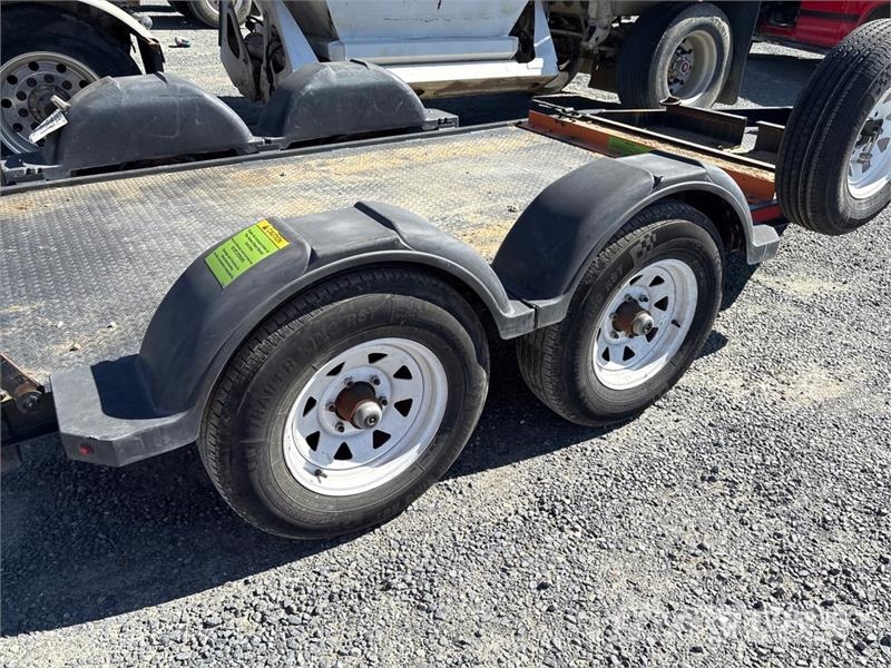 Pratt CP0510 10 ft T/A Equipment Trailer Auto pārvadāšanas treileri
