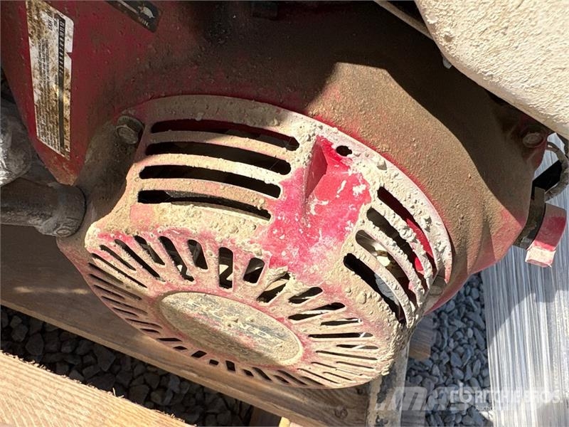 Predator Generator and Water Pump مكونات أخرى