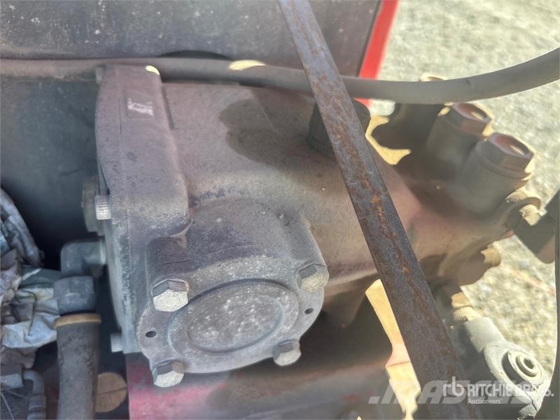 Pressure Washer 輕壓清洗機