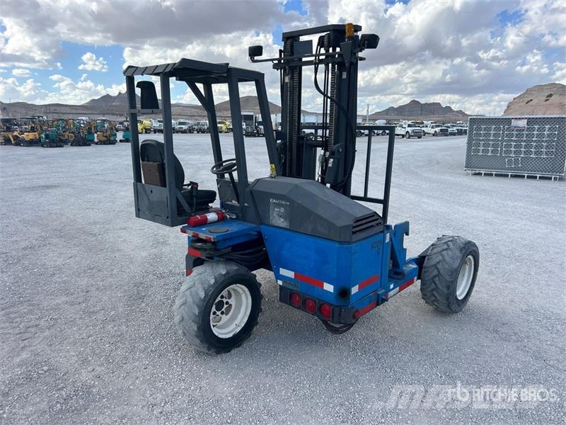 Princeton Z2-3TX 4500 lb 3x3 Truck Mounted Forklift Závesné vysokozdvižné vozíky