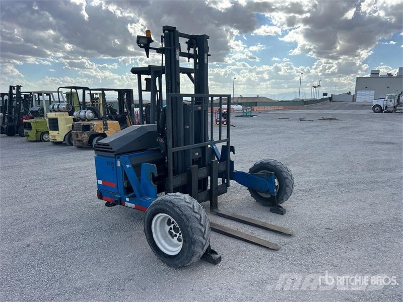 Princeton Z2-3TX 4500 lb 3x3 Truck Mounted Forklift Závesné vysokozdvižné vozíky