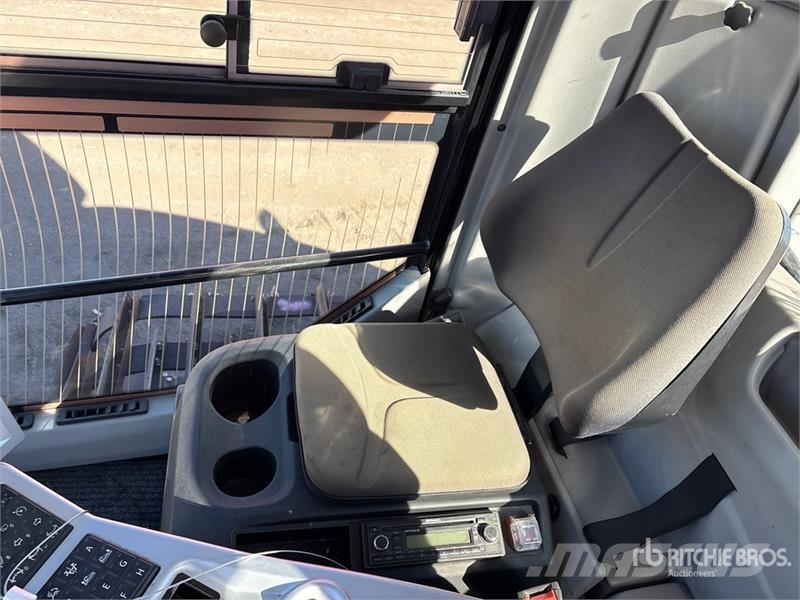 Prinoth Bison Snowcat Barredoras de nieve