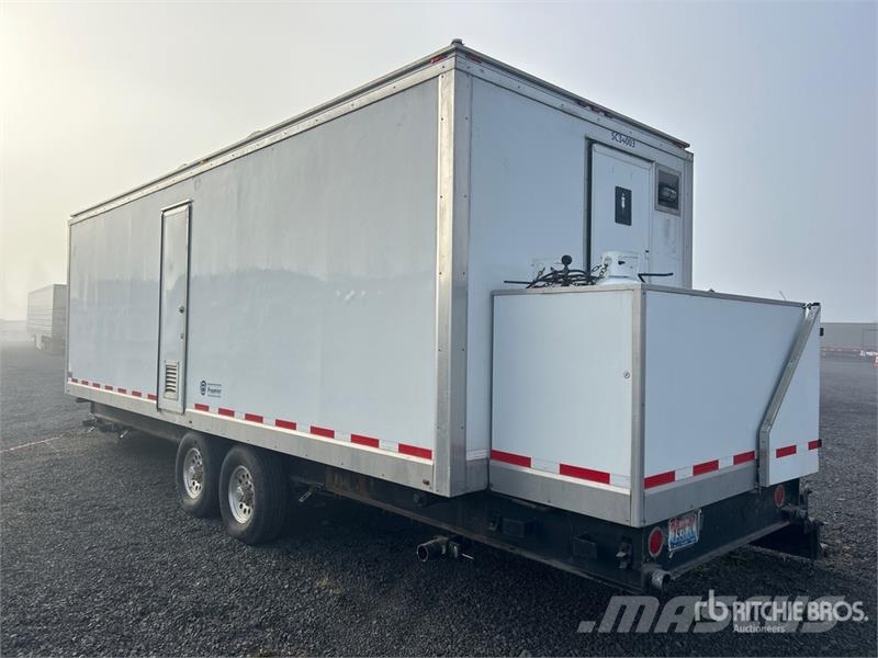 Progressive Industries T/A 30 Ft T/A Shower Trailer Druge prikolice