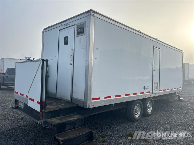Progressive Industries T/A 30 Ft T/A Shower Trailer Druge prikolice