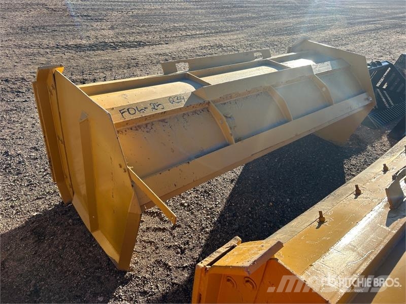 ProTech SP08S 96 in Skid Steer Snow Pusher 刮雪板和犁