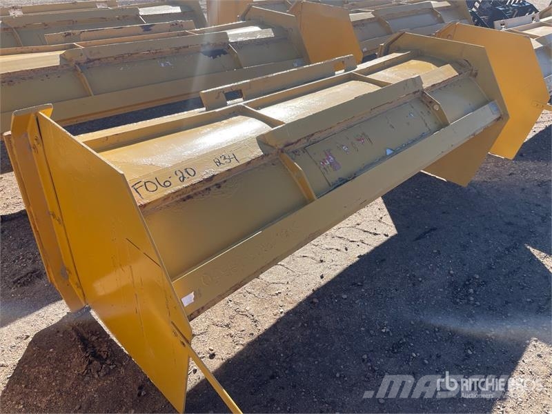 ProTech SP08S 96 in Skid Steer Snow Pusher 刮雪板和犁