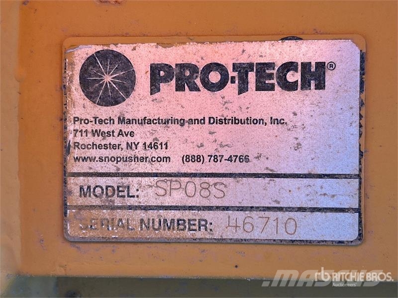 ProTech SP08S 96 in Skid Steer Snow Pusher 刮雪板和犁