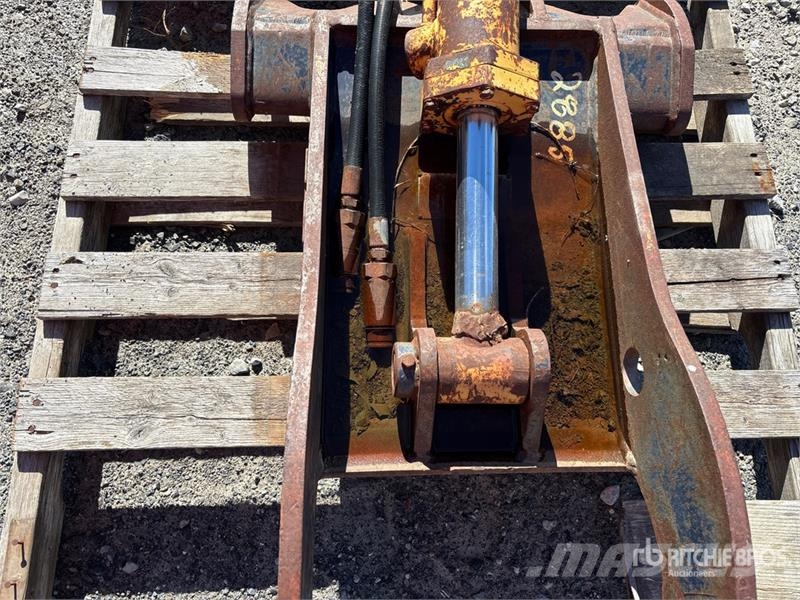 PSM 24 in Hydraulic Excavator Thumb Žlice