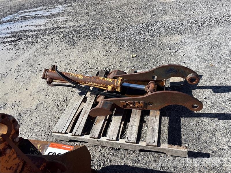 PSM 24 in Hydraulic Excavator Thumb Žlice