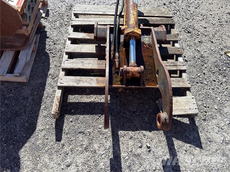 PSM 24 in Hydraulic Excavator Thumb Žlice