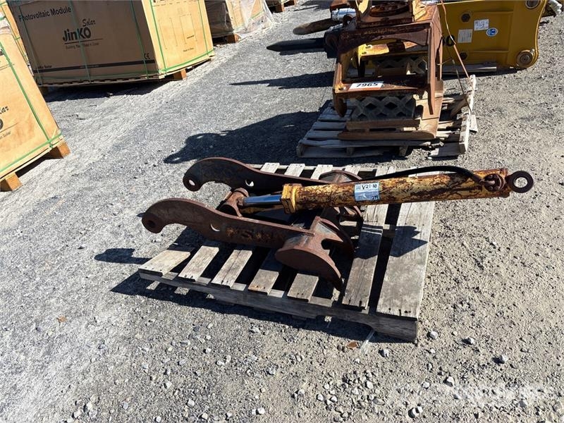 PSM 24 in Hydraulic Excavator Thumb Žlice