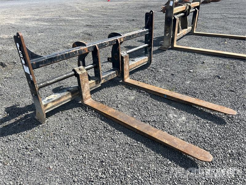 PSM 71.5 in Q/C Wheel Loader Forks - Fits Komatsu WA27 Вили