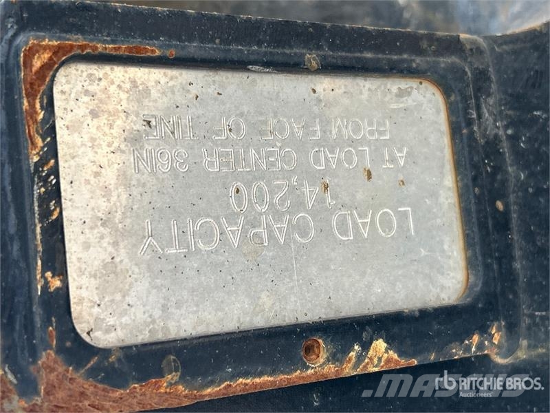PSM 71.5 in Q/C Wheel Loader Forks - Fits Komatsu WA27 Вили