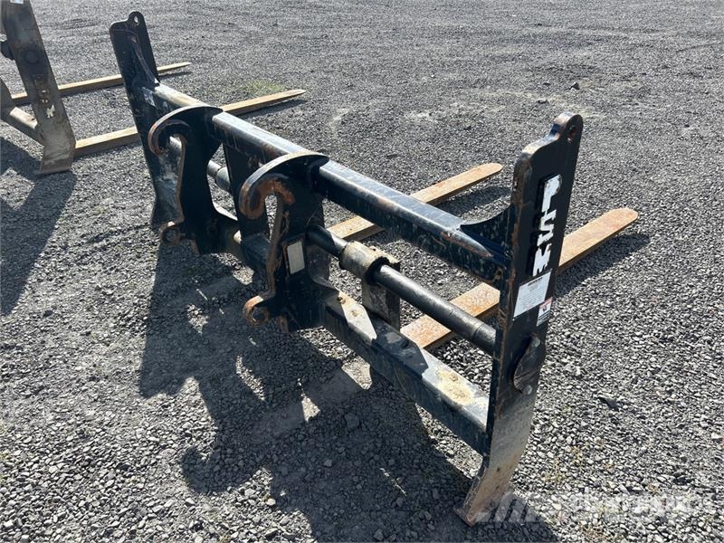 PSM 71.5 in Q/C Wheel Loader Forks - Fits Komatsu WA27 Вили