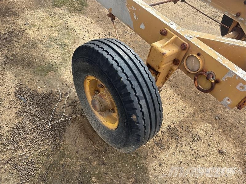  Pull Behind Ripper/pull trailer Agriculture - Others