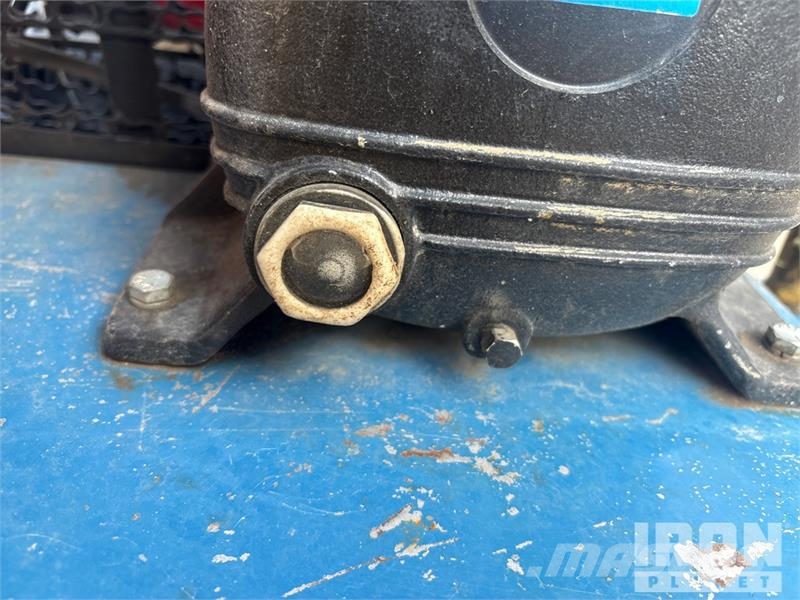 Puma of (3) Puma Air Compressor Compressores