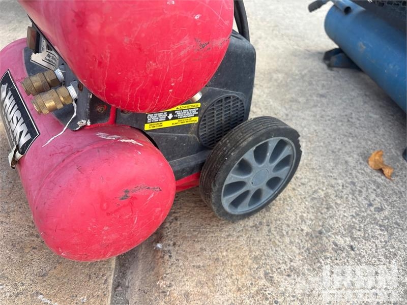 Puma of (3) Puma Air Compressor Compressores