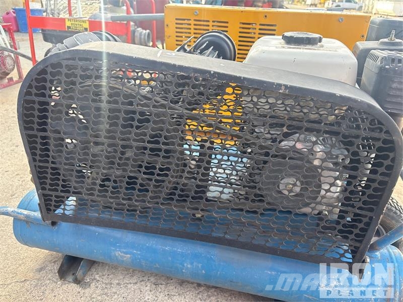 Puma of (3) Puma Air Compressor Compressores