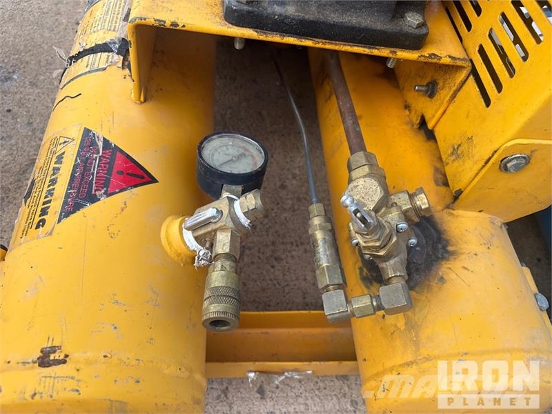 Puma of (3) Puma Air Compressor Compressores