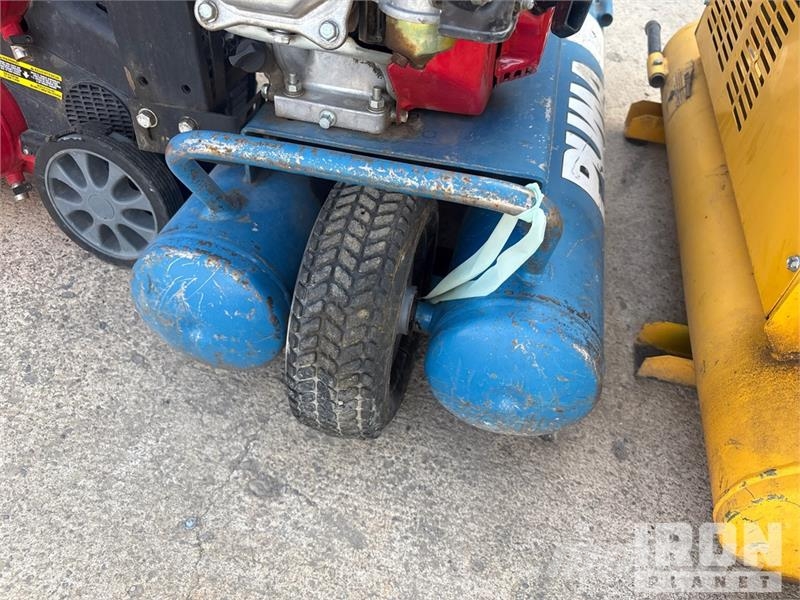 Puma of (3) Puma Air Compressor Compressores