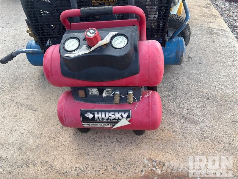 Puma of (3) Puma Air Compressor Compressores