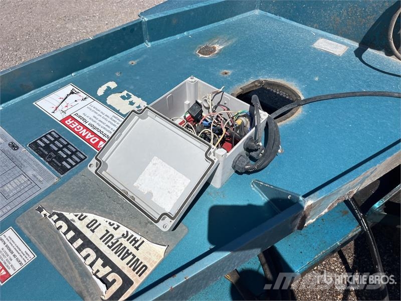 QMC 5030R Truck Mounted Boom Otros componentes