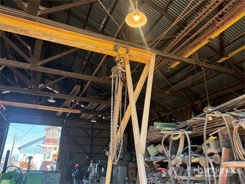 QTY of 2 Engine Hoist Bouw - Overige