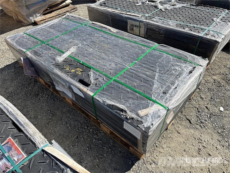 Quantity of (1) Machpro LHS-PAVINGBOARD-TP Mats ( Accesorios y repuestos para equipo de perforación