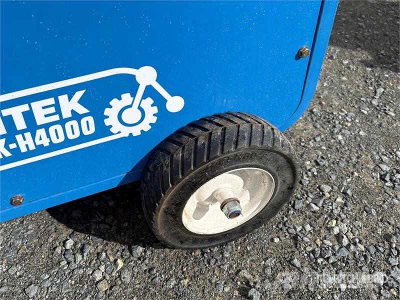 Quantity of (1) Machpro H4000-N Pressure Washer ( 輕壓清洗機