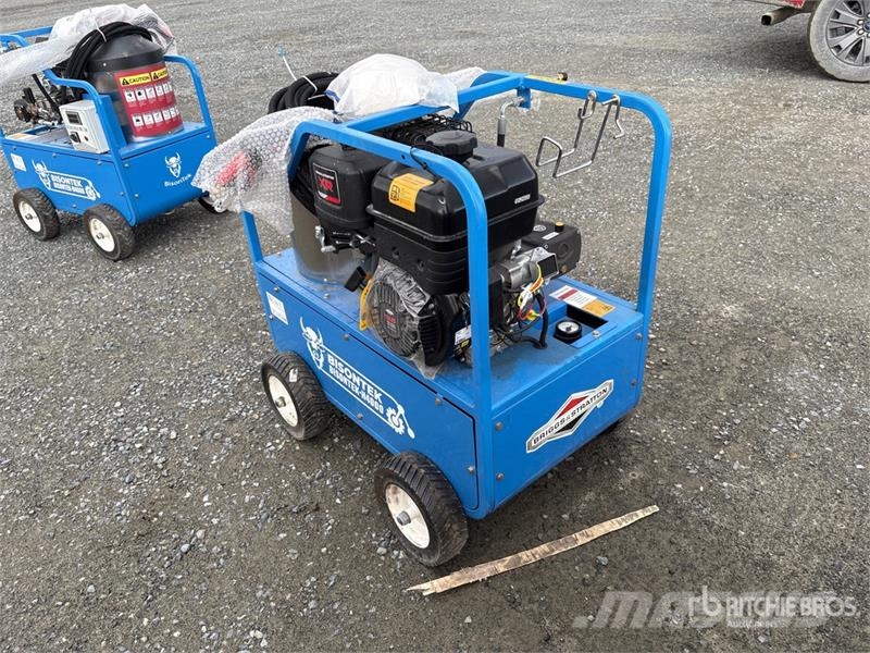  Quantity of (1)  Machpro H4000-N Pressure Washer ( 輕壓清洗機