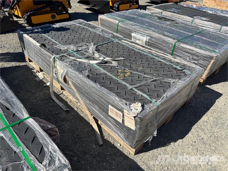 Quantity of (1) Machpro LHS-PAVINGBOARD-TP Mats ( Accesorios y repuestos para equipo de perforación