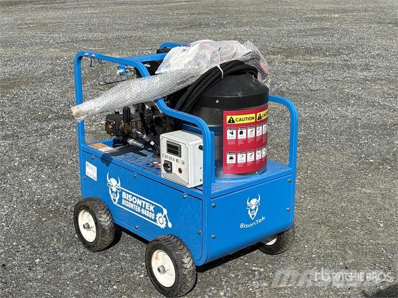 Quantity of (1) Machpro H4000-N Pressure Washer ( 輕壓清洗機