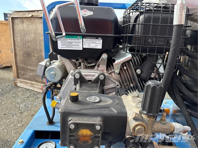  Quantity of (1)  Machpro H4000-N Pressure Washer ( 輕壓清洗機