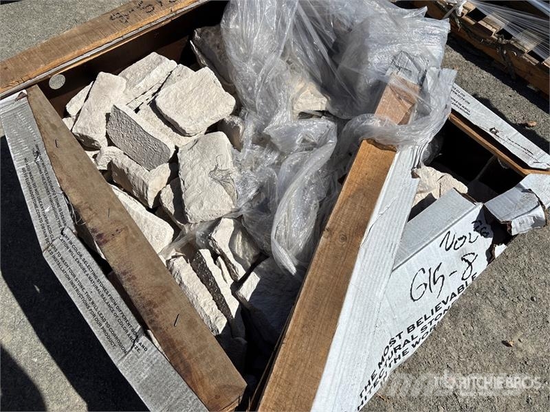 Quantity of (1) Pallets of Stone 農業機械 - その他