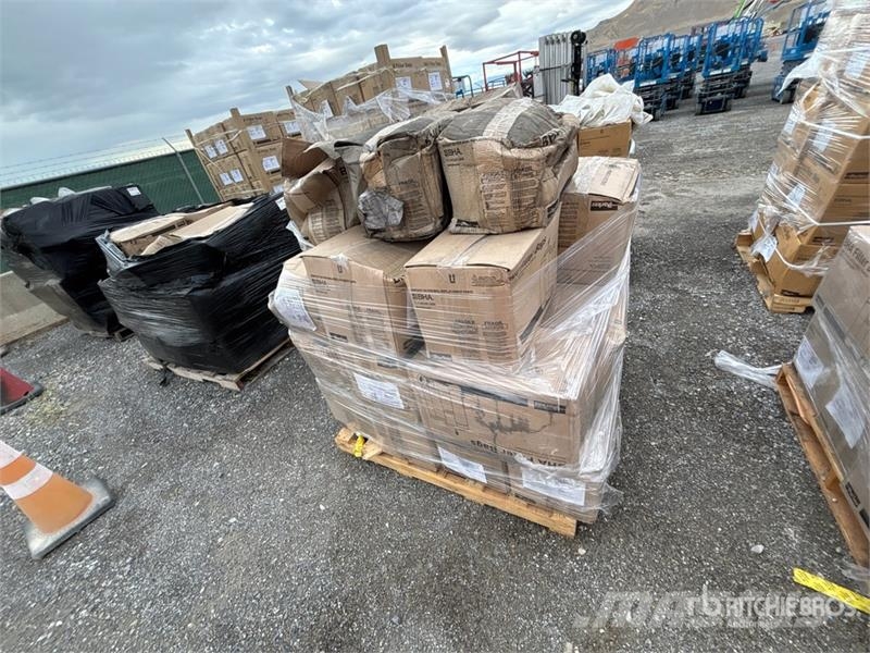  Quantity of (1) Pallets of Parker-Hannifin Bag Fil مكونات أخرى
