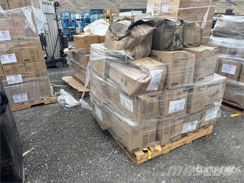  Quantity of (1) Pallets of Parker-Hannifin Bag Fil مكونات أخرى