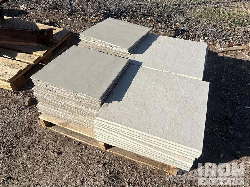 Quantity of (1) Pallets of Tile Outros componentes