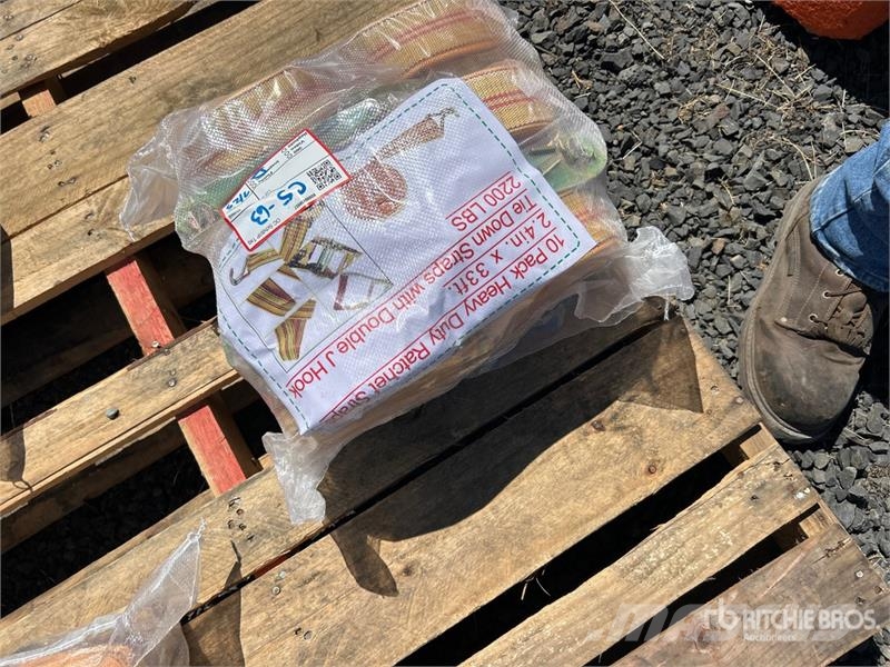  Quantity of (10) 2.4 in x 33 ft Yellow Heavy Duty  Otros componentes