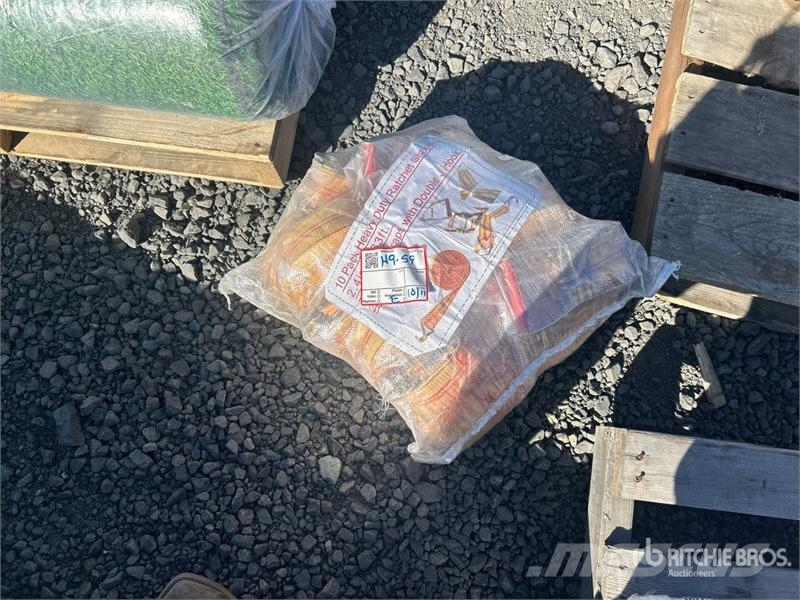  Quantity of (10) 2.4 in x 33 ft Yellow Heavy Duty  Otros componentes