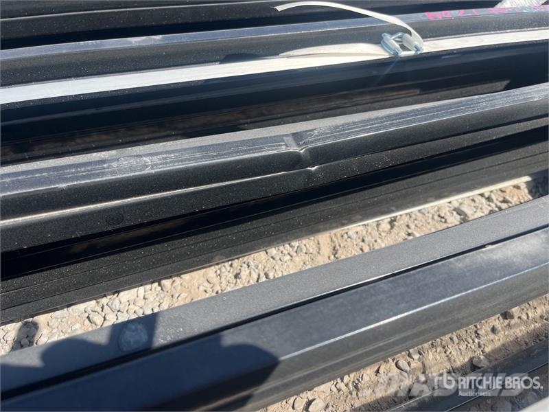 Quantity of (10) 7.9 ft x 3.3 ft Black Galvanized Piirdeaia varustus
