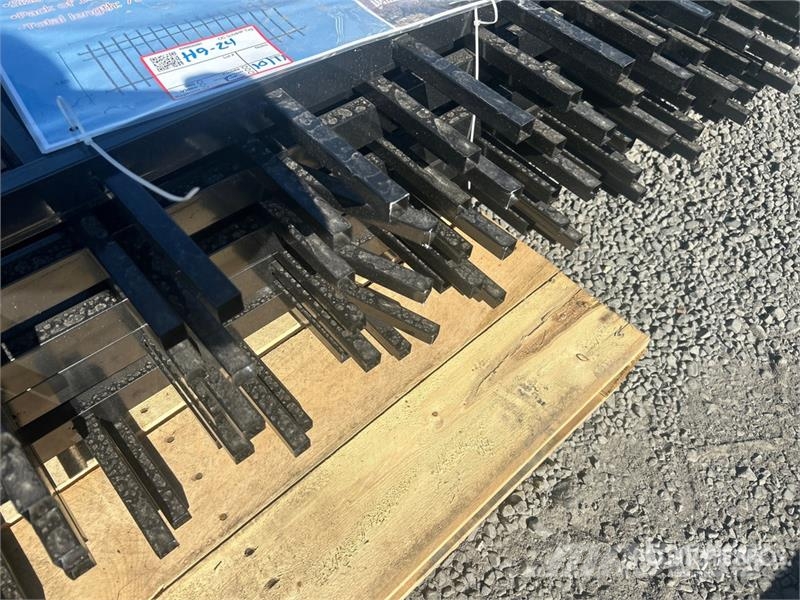 Quantity of (10) 7 ft 10 in x 3 ft 9 in Galvanized Fencing equipment